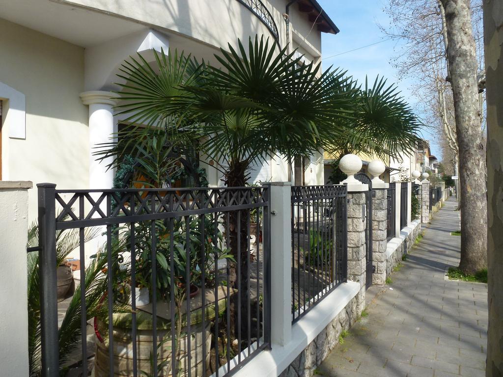 Appartamenti Villa Tonni Gabicce Mare Szoba fotó